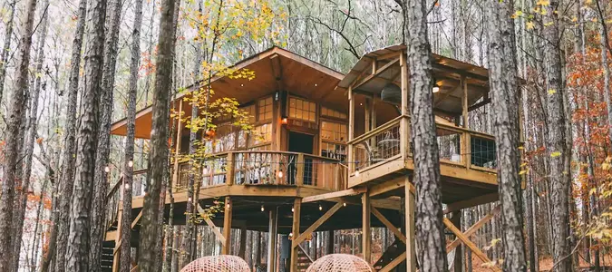 8 Interesting Airbnb Rentals that Showcase the U.S.