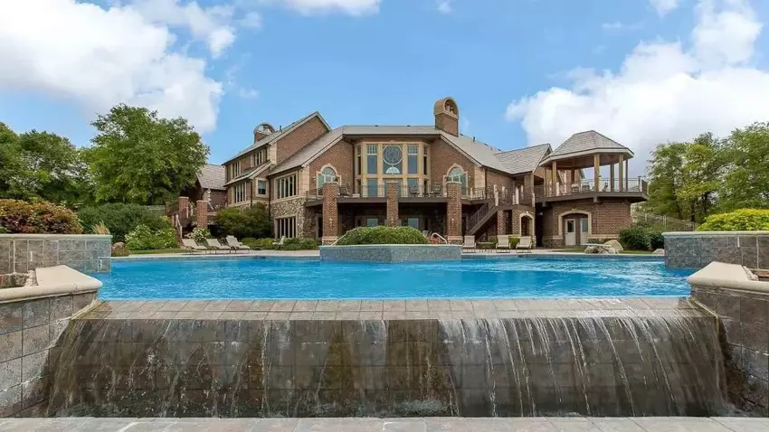 10 Unique Homes with Hefty Price Tags