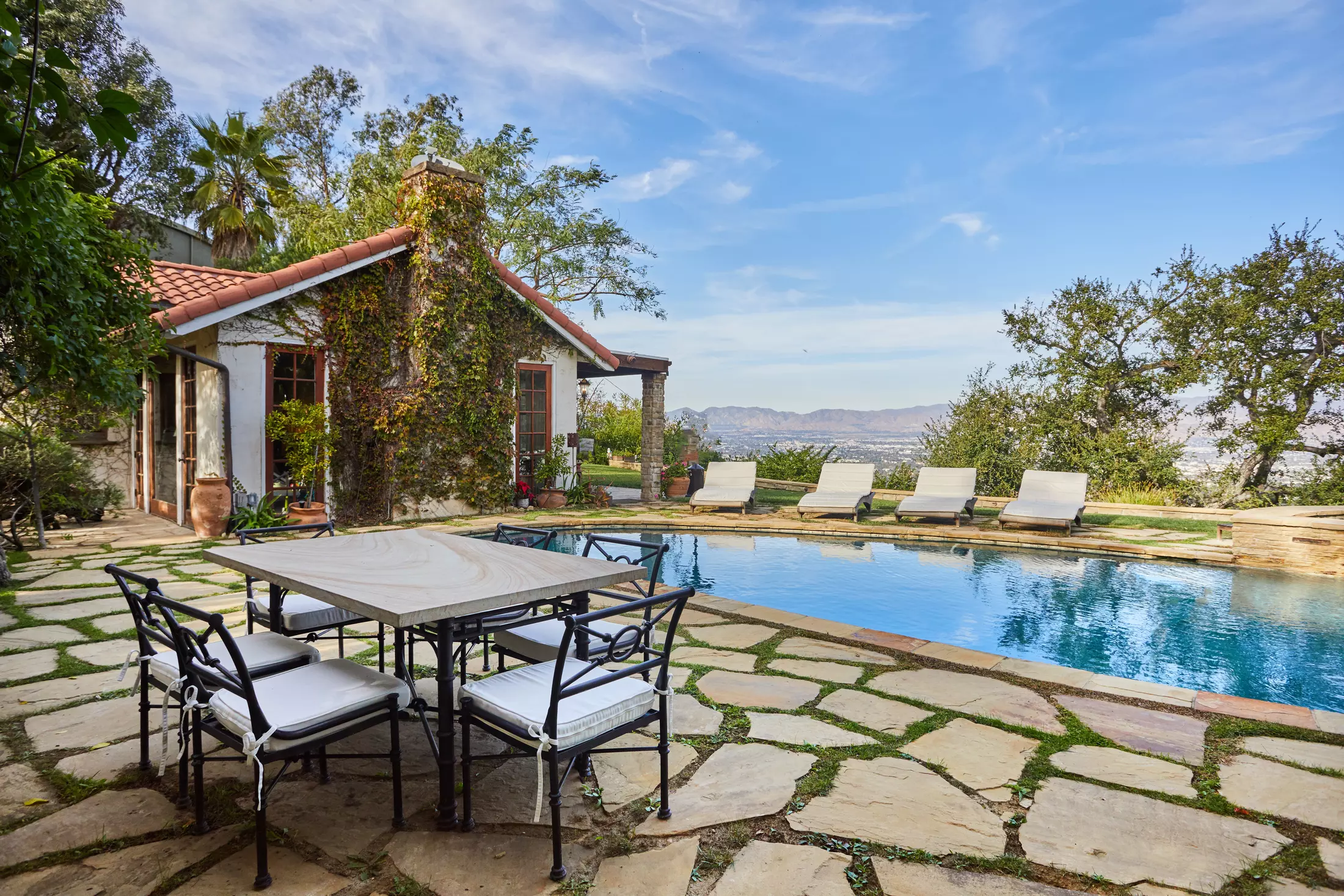 Inside John Stamos' $5.8 Million Californian Paradise
