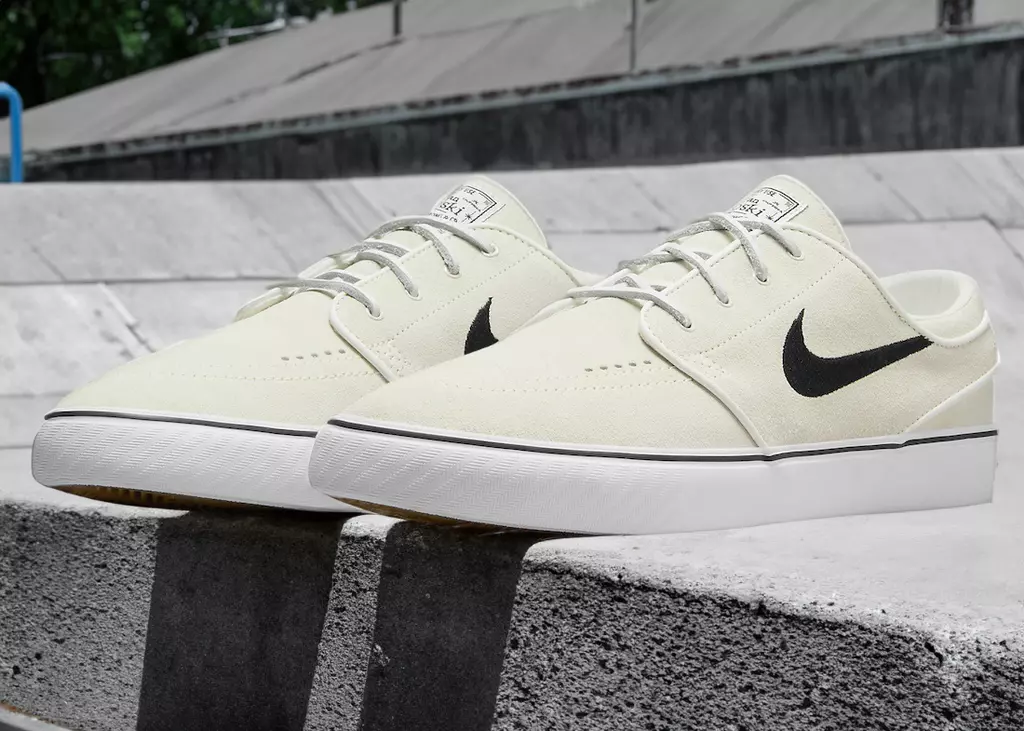 Hottest Sneaker Releases | Retro Nike Edition
