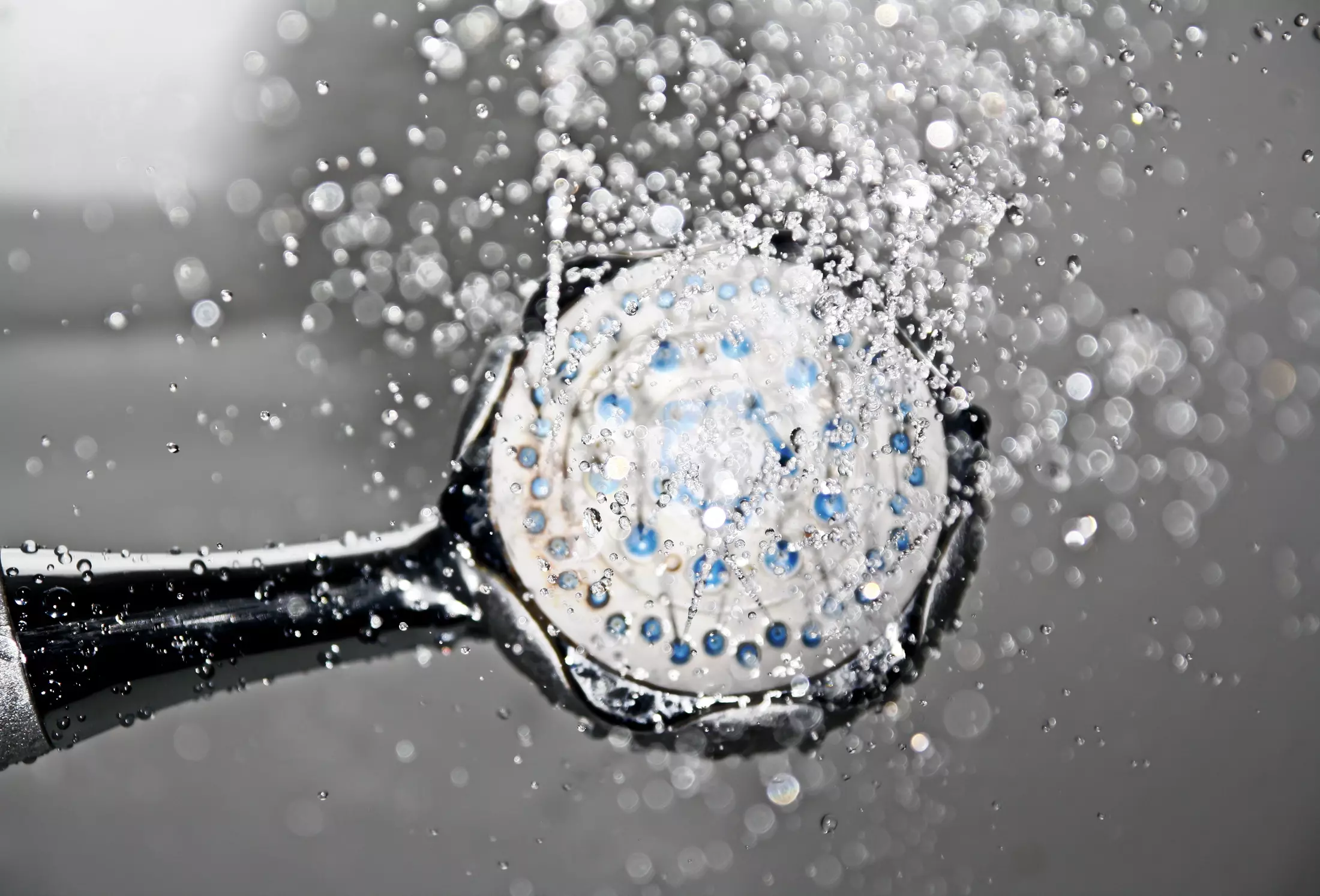 How to Increase Humidity in a Dry House