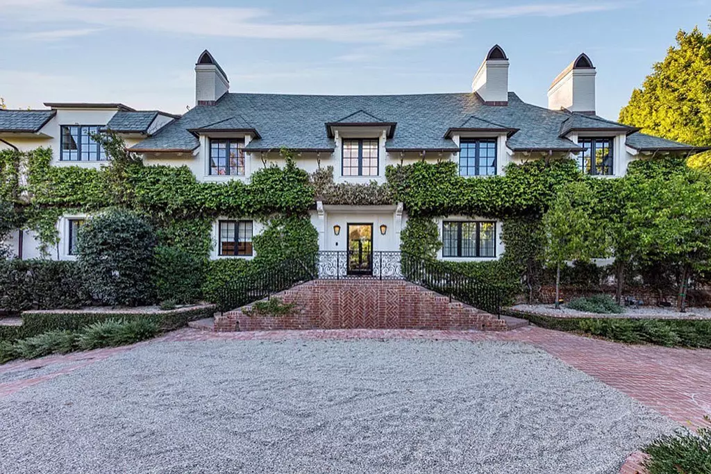 Ellen DeGeneres Bought Adam Levine’s House for $45 Million