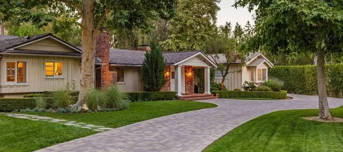 Matthew Stafford Spends $11 Million on Neighboring Homes