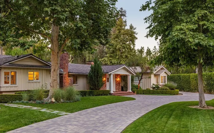 Matthew Stafford Spends $11 Million on Neighboring Homes