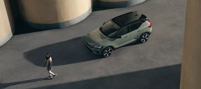 8 Electric Vehicles Revolutionizing Modern Mobility