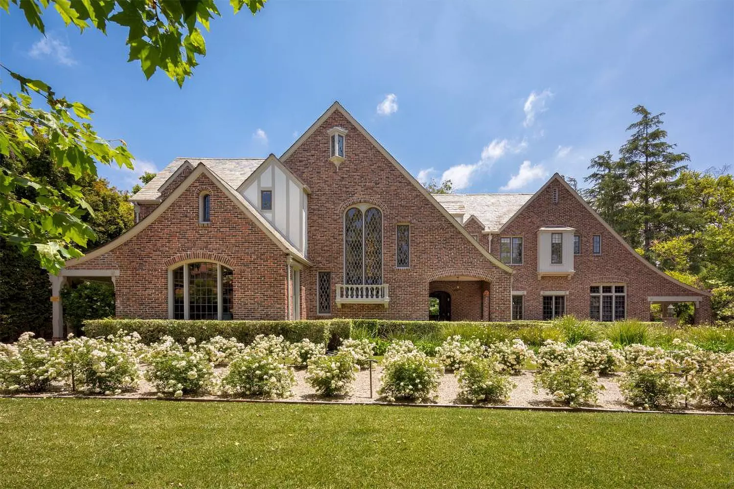 Kunal Nayyar Snags $7.5 Million LA Mansion